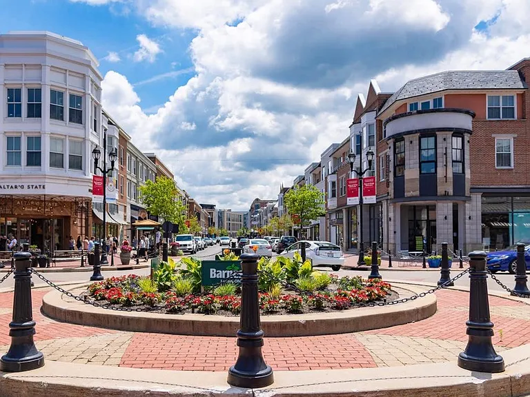 Great location near to restaurants