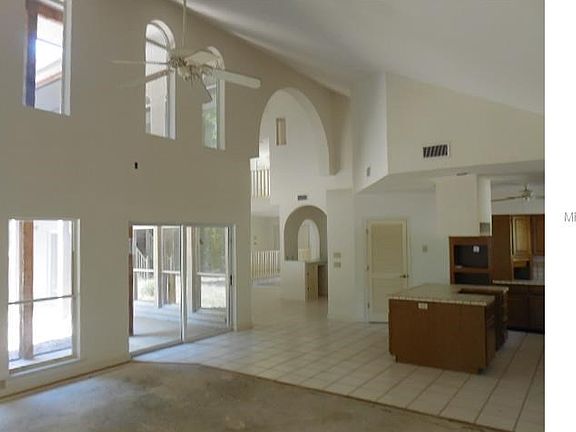 2nd image of 15820 Acorn Cir
