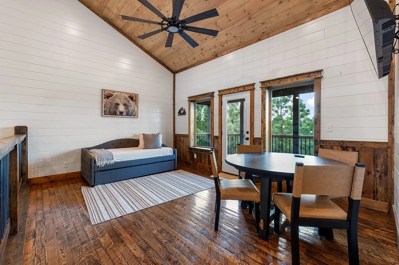 3 bed, 3.0 bath, $5,766 — Photo 2
