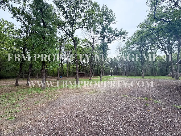 338 Post Oak Dr — Photo 28
