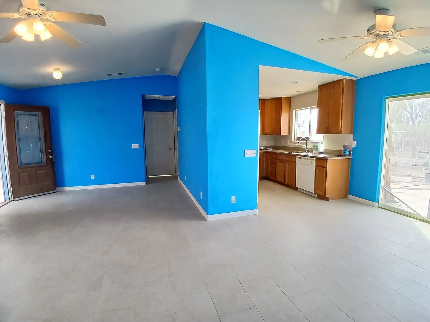 Charming 3-Bedroom, 2-Bath Home in Salton City — Photo 3
