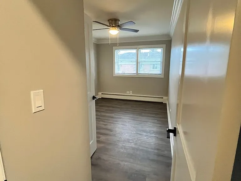 5140 Fairview Ave — Photo 11
