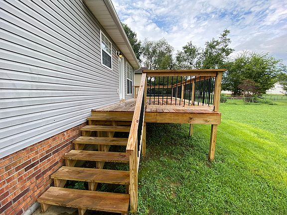 4th image of 122 Oak Tree Dr