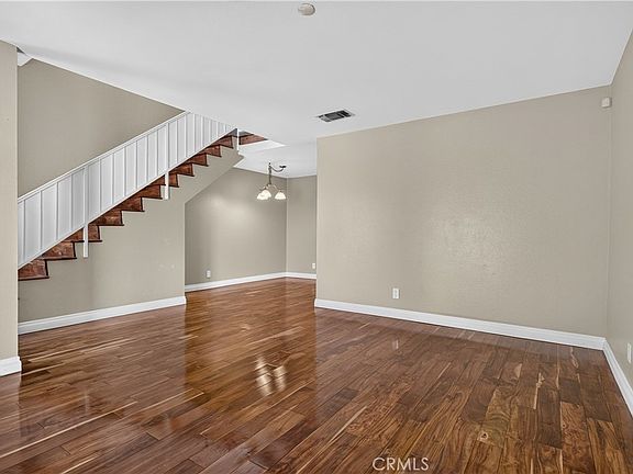 3rd image of 615 Monterey Ave E