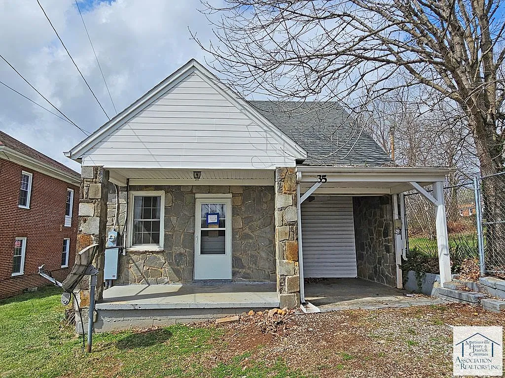 35 Linden Rd photo 1