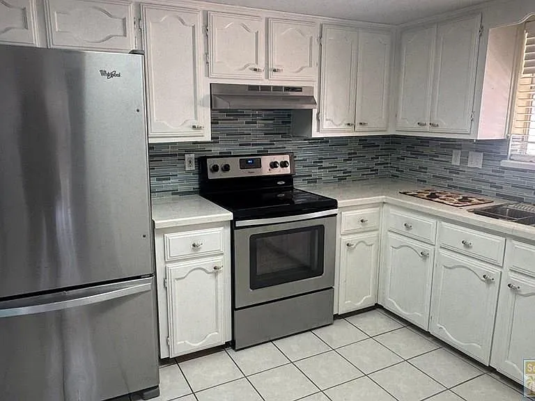 108 W Capricorn Dr — Photo 9