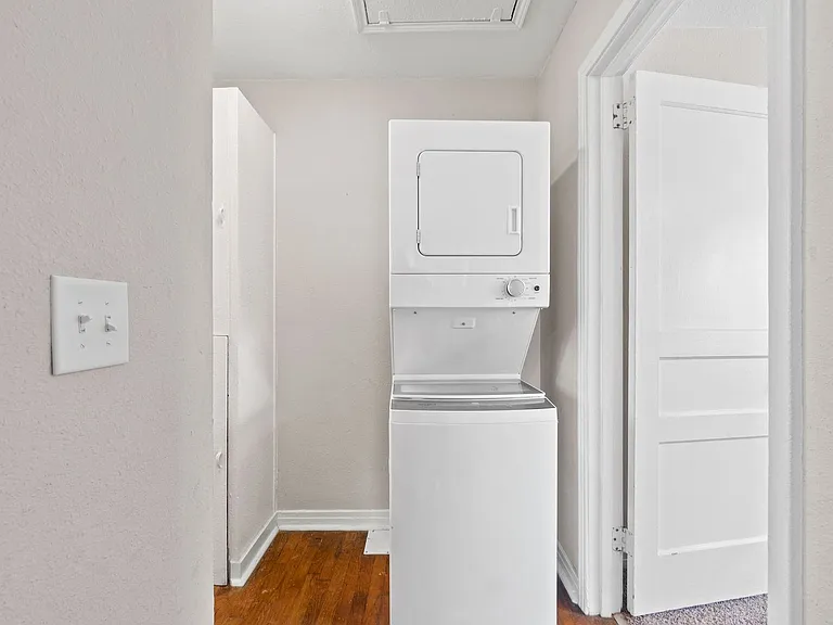 42 Maple St — Photo 10