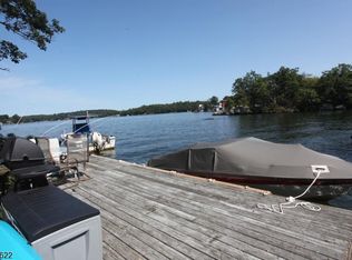 39 Lines Ave, Hopatcong, NJ 07843