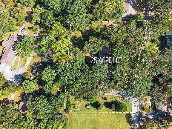 3rd image of 157 Dakota Drive
