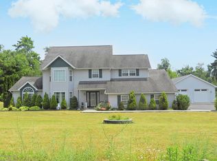 207 Terrace Dr, Saylorsburg, PA 18353