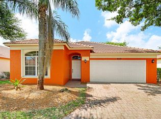 8069 Via Hacienda, Riviera Beach, FL 33418