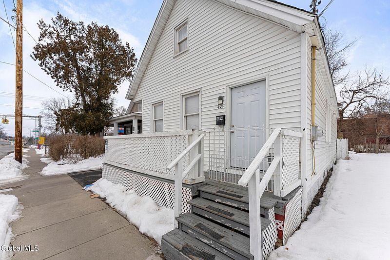 4th image of 494 Hulett Street