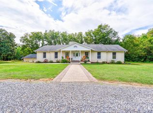 129 Church View Dr, Lawndale, NC 28090