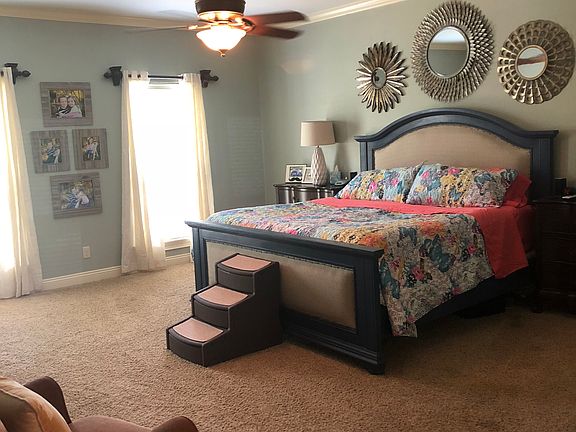 3rd image of 7002 Sugar Crest Dr