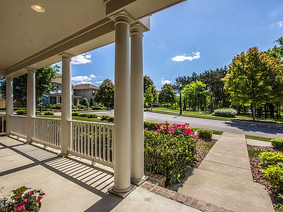 4th image of 8681 Burkitt Place Dr
