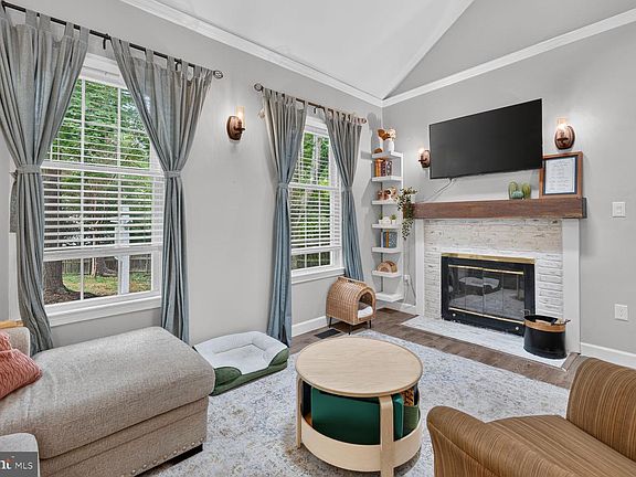4th image of 6301 Chimney Wood Ct