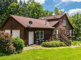 9509 N Cedarvale Loop Rd, Arlington, WA 98223