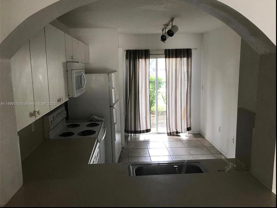 2nd image of 2900 SE 12th Rd #10528