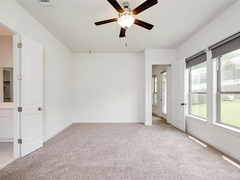 9813 Evening Canopy Dr — Photo 17