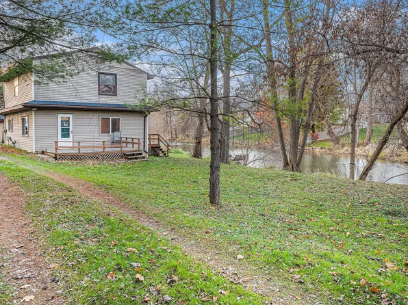 130 Benton Street, Bellevue, MI 49021