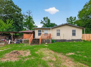 141 Town & Country Ln, Huntsville, TX 77320