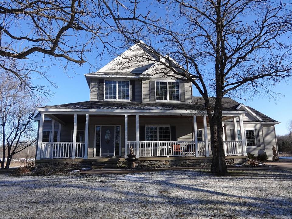 1st image of 1831 Royal Dr NE