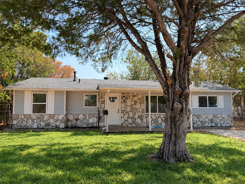 209 W Southern Ave