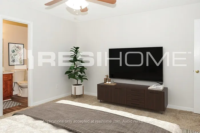 113 Castleridge Dr — Photo 6