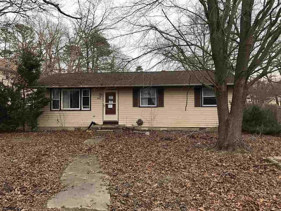 2nd image of 422 Spruce Ave