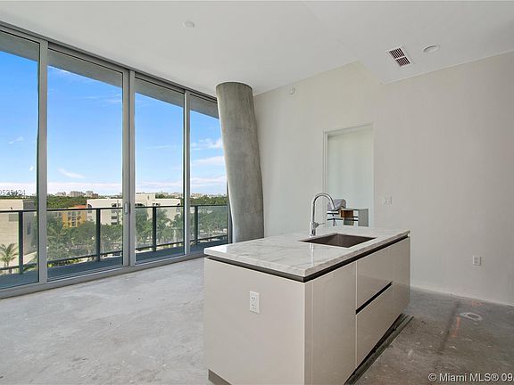 3rd image of 2669 S Bayshore Dr #504