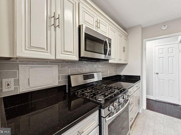 4th image of 301 N Beauregard St APT 213
