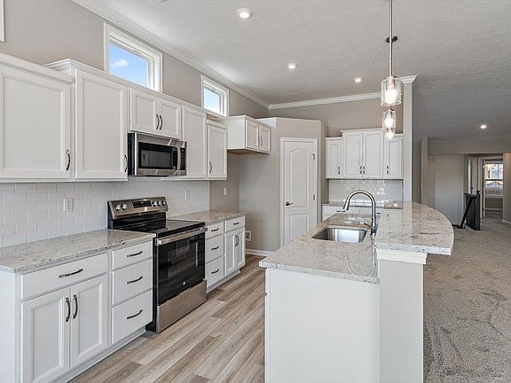 5th image of 7687 Devonshire Dr #31-304