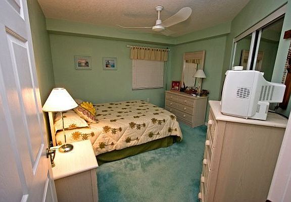 5th image of 1941 Highway A1a APT 402