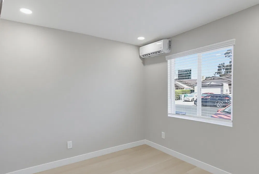 1 bed, 330 sqft, $1,500 — Photo 2