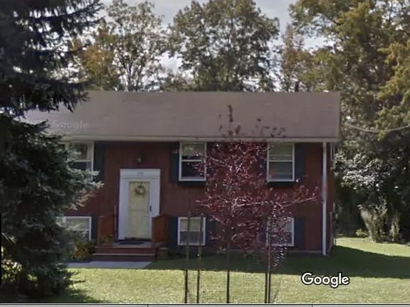 2nd image of 109 Eastern Heights Dr