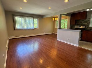 209 Ridge Ave APT 1A, Evanston, IL 60202