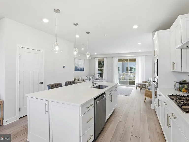 10120 Stonecat Mews — Photo 8