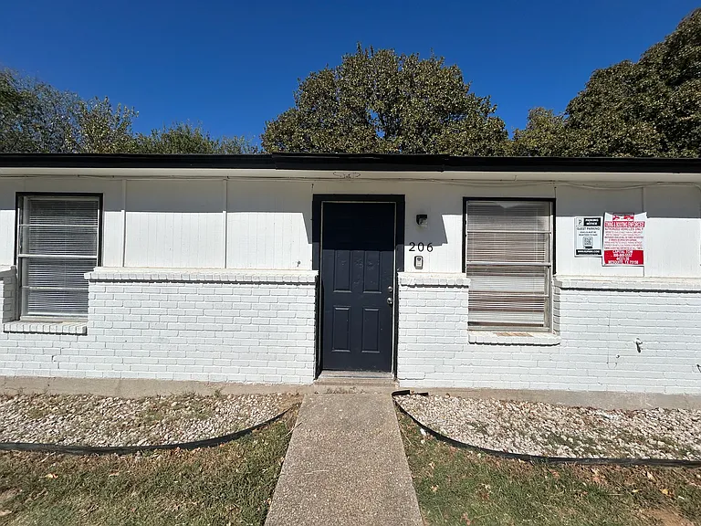 Sunny Terrace Seagoville — Photo 13