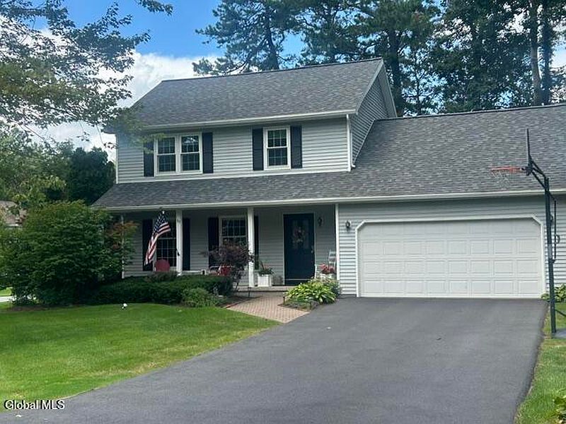 2nd image of 33 Maple Drive