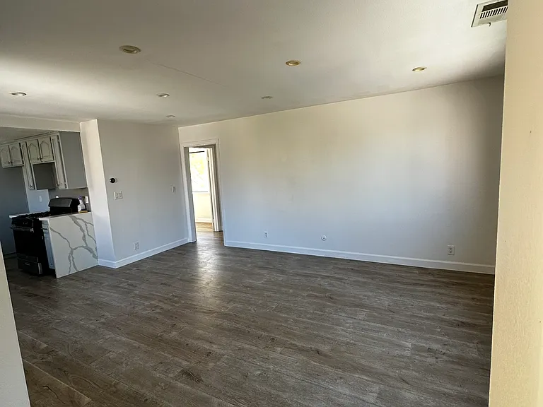 8532 Vine Valley Dr #SUN — Photo 5