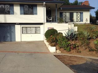 391 Avalon Dr, Vista, CA 92084