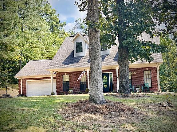 2nd image of 226 Timber Ln
