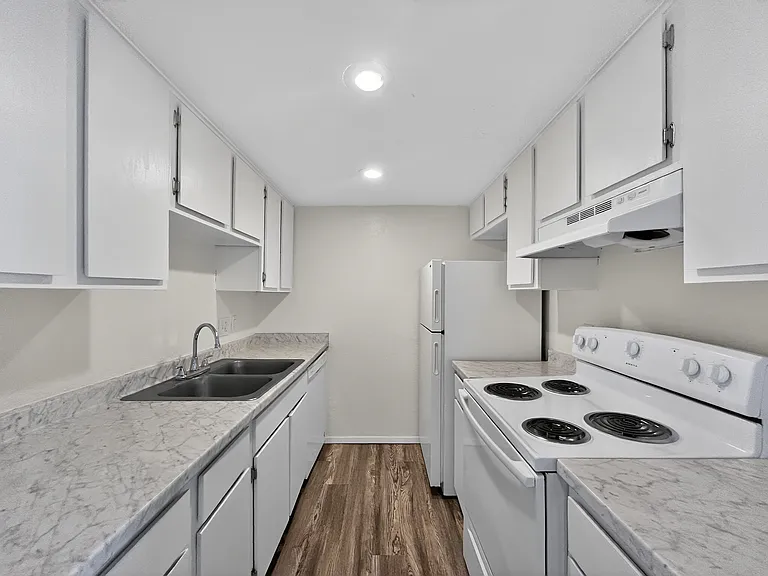 Quail Run Apartments — Photo 35