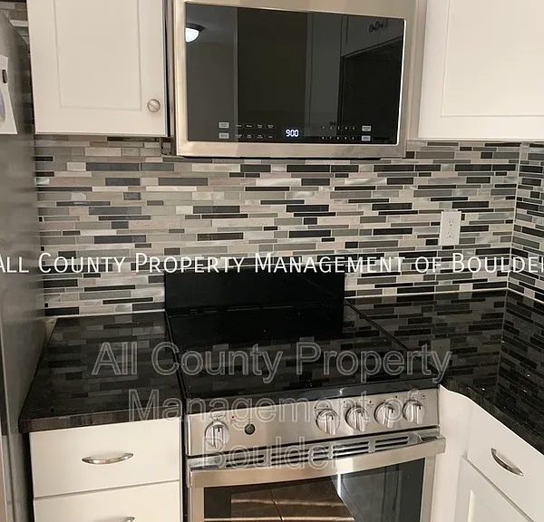 800 W Moorhead Cir #C — Photo 11