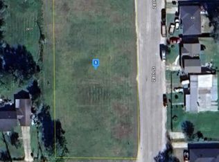 901 28th St, Orange, TX 77630