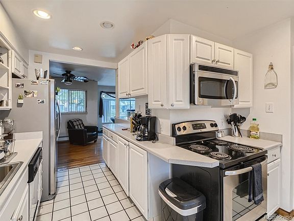 5th image of 1732 Lansing St