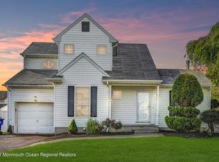 6 Red Maple Dr, Brick, NJ 08724