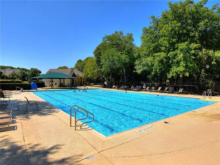 2814 Cool River Loop — Photo 40