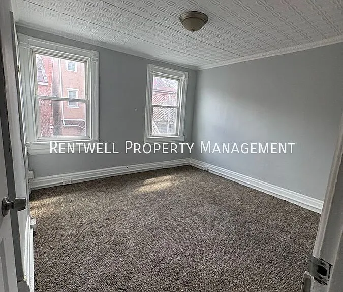 2420 Carey Way — Photo 20