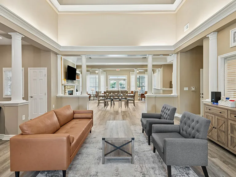 Lakeshore Villas apartments community photo